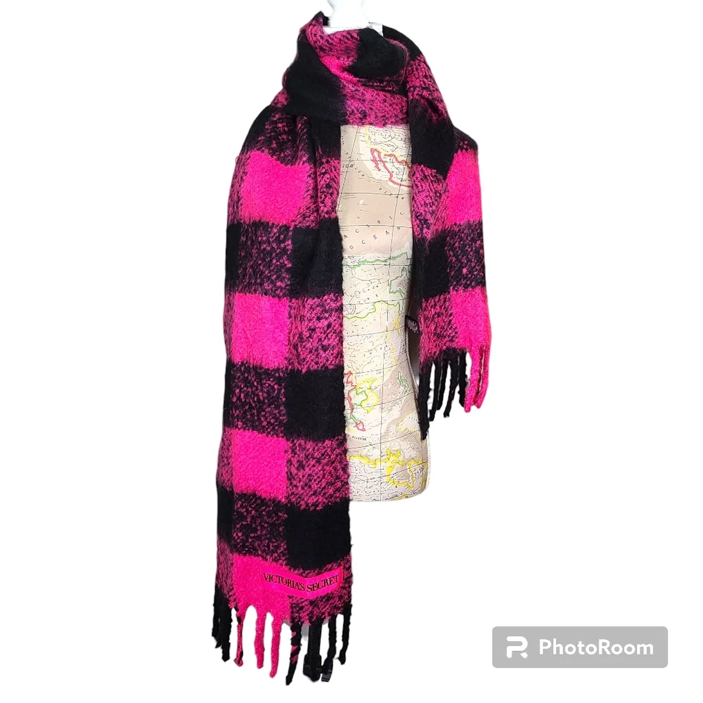 Victoria's Secret Hot Pink Black Buffalo Plaid Soft Knit Fringe Scarf Embroidery